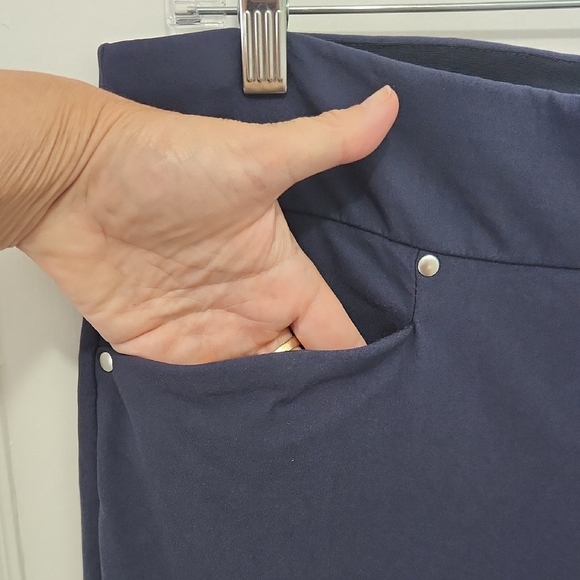 Women's Pull-On Golf Pant Size Large - Picture 2 of 8